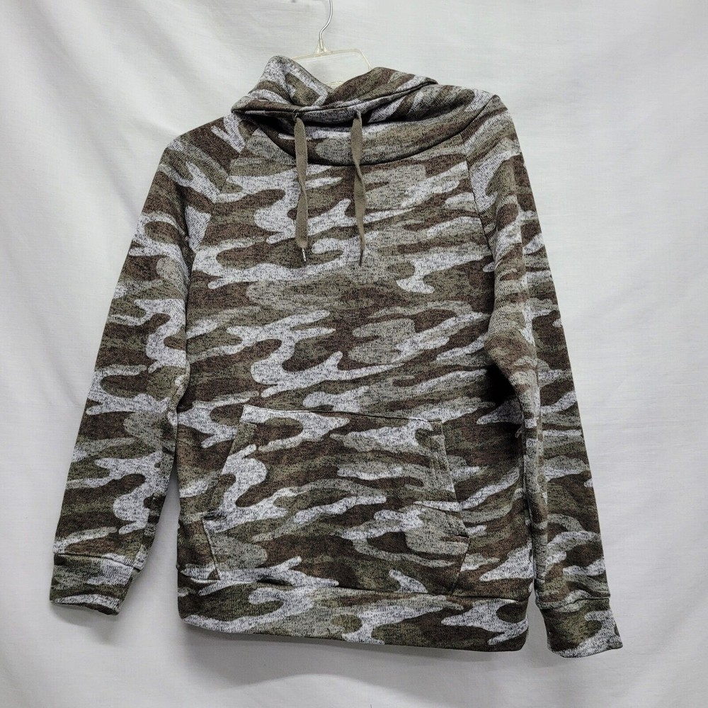 Derek Heart Sweater Camouflage Women Size Medium